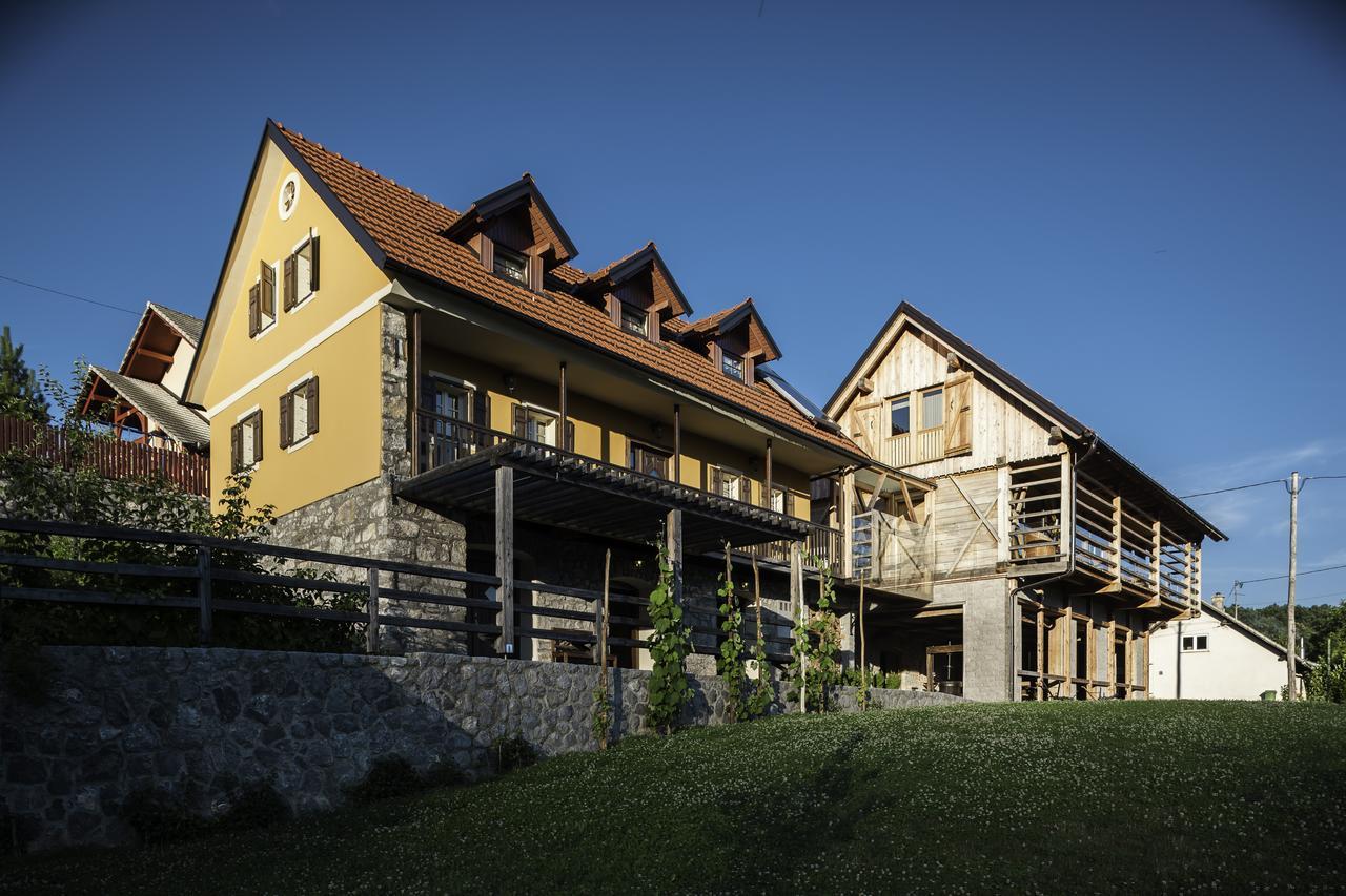 Guest House Kalska Domacija Semic Exterior foto